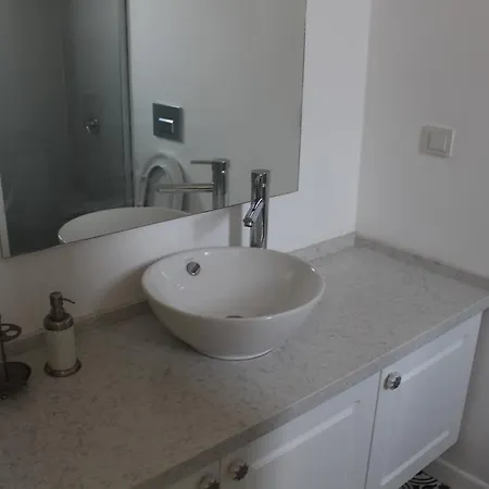 Villa Lunar *